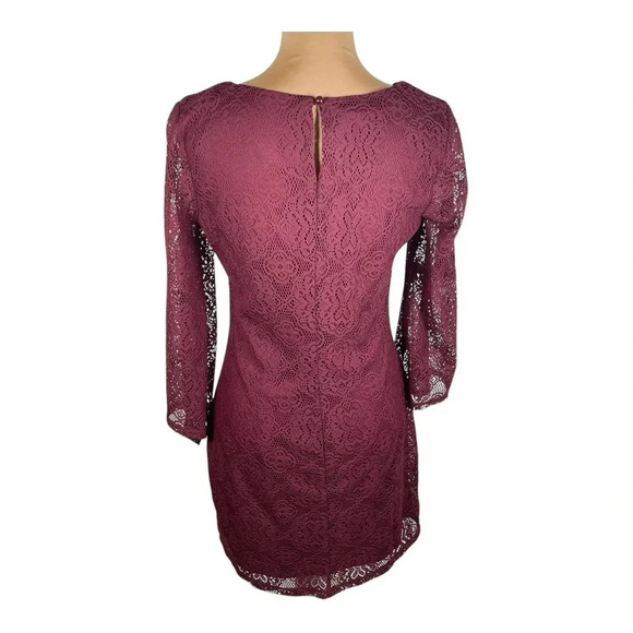 A. BYER - WOMEN'S MAROON WINE PURPLE LACE DRESS - FLARED SLEEVES - SIZE M - Picture 3 of 8